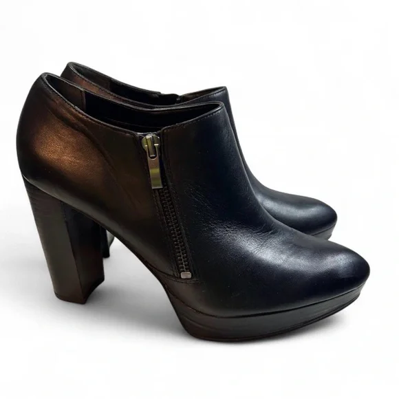 Franco Sarto Sheila Black Leather
Ankle Boot Elegant - Picture 2 of 8